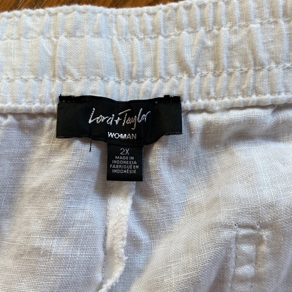 Lord & Taylor Linen Capris - Picture 7 of 8